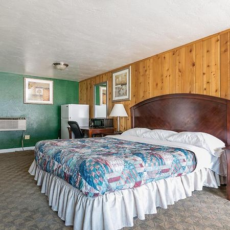 Cedar Lodge Motor Inn Medford Eksteriør bilde