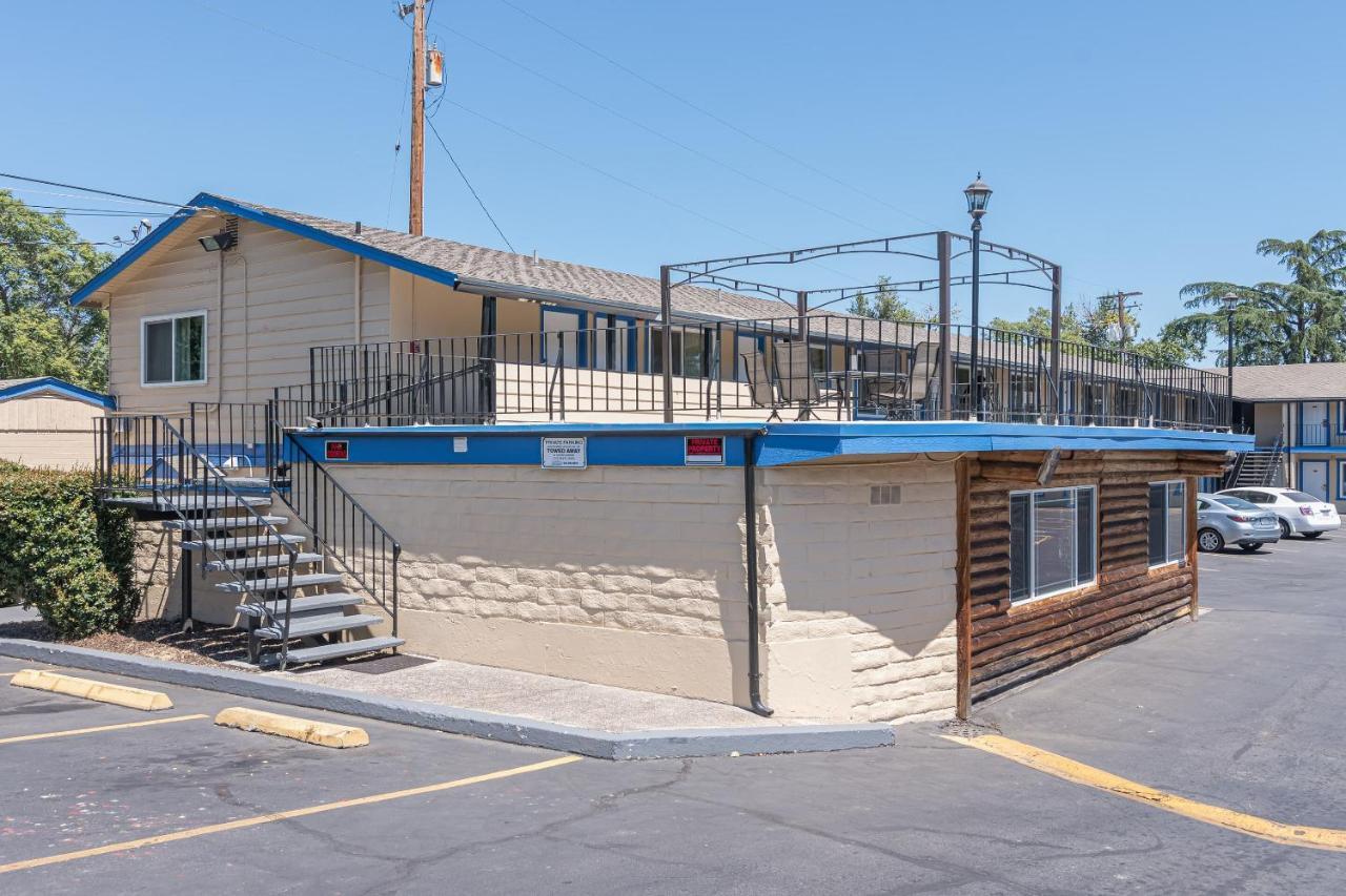 Cedar Lodge Motor Inn Medford Eksteriør bilde